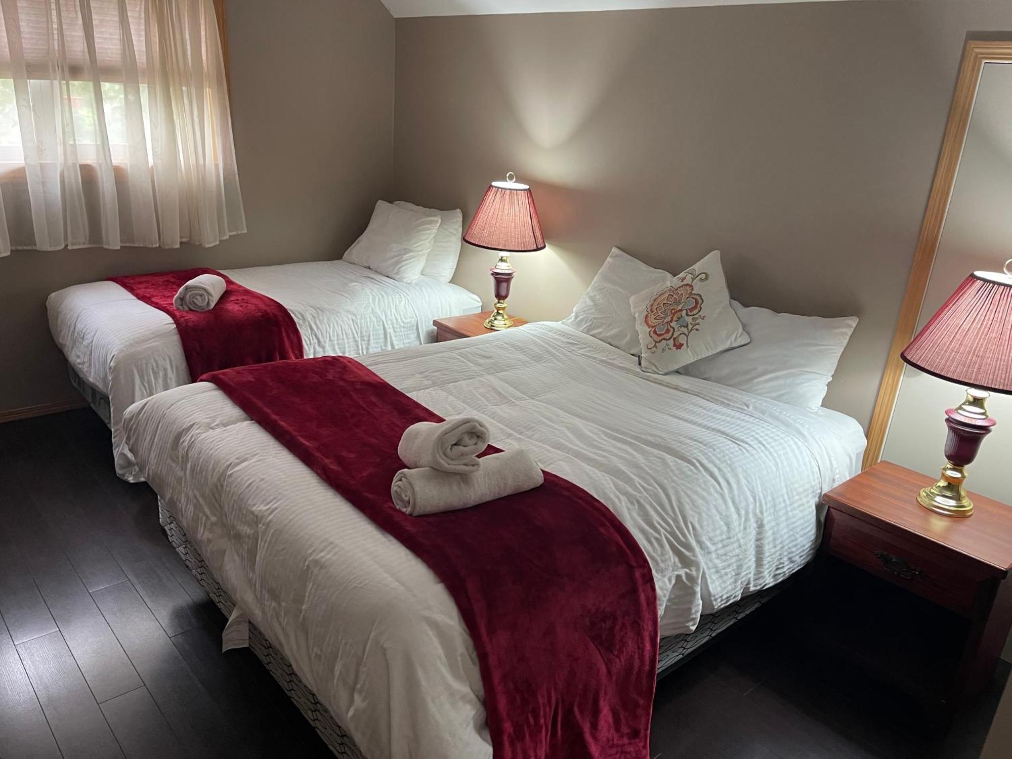 גולדן Blaeberry Valley Vacation Rentals מראה חיצוני תמונה